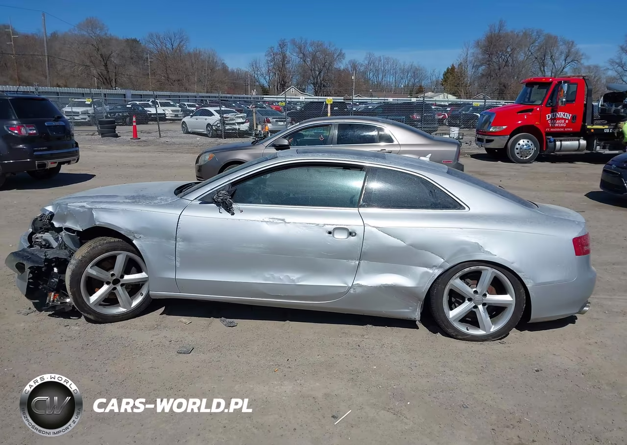 2010 Audi A5 2.0T Premium VIN:WAULFAFRXAA002659 - 14
