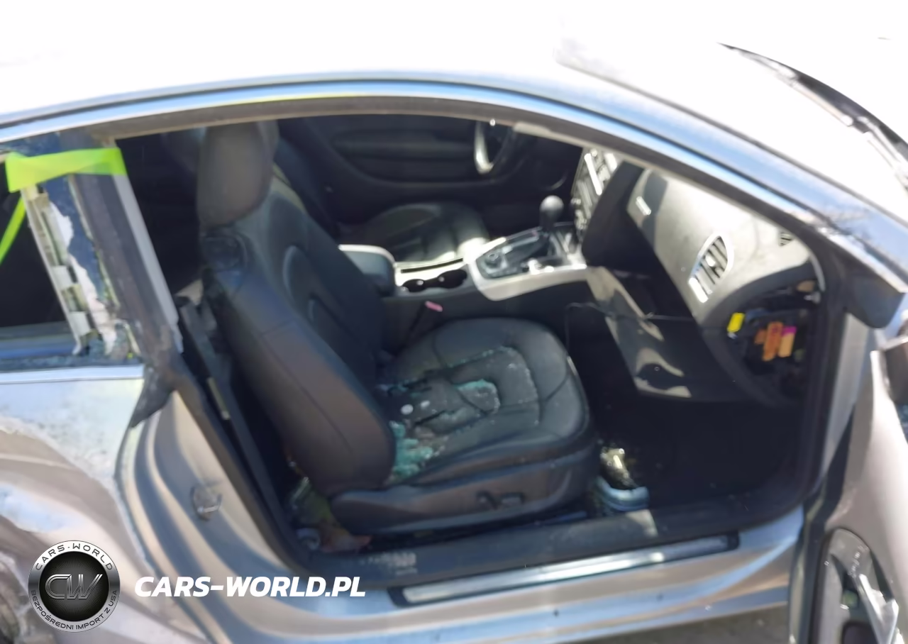 2010 Audi A5 2.0T Premium VIN:WAULFAFRXAA002659 - 5