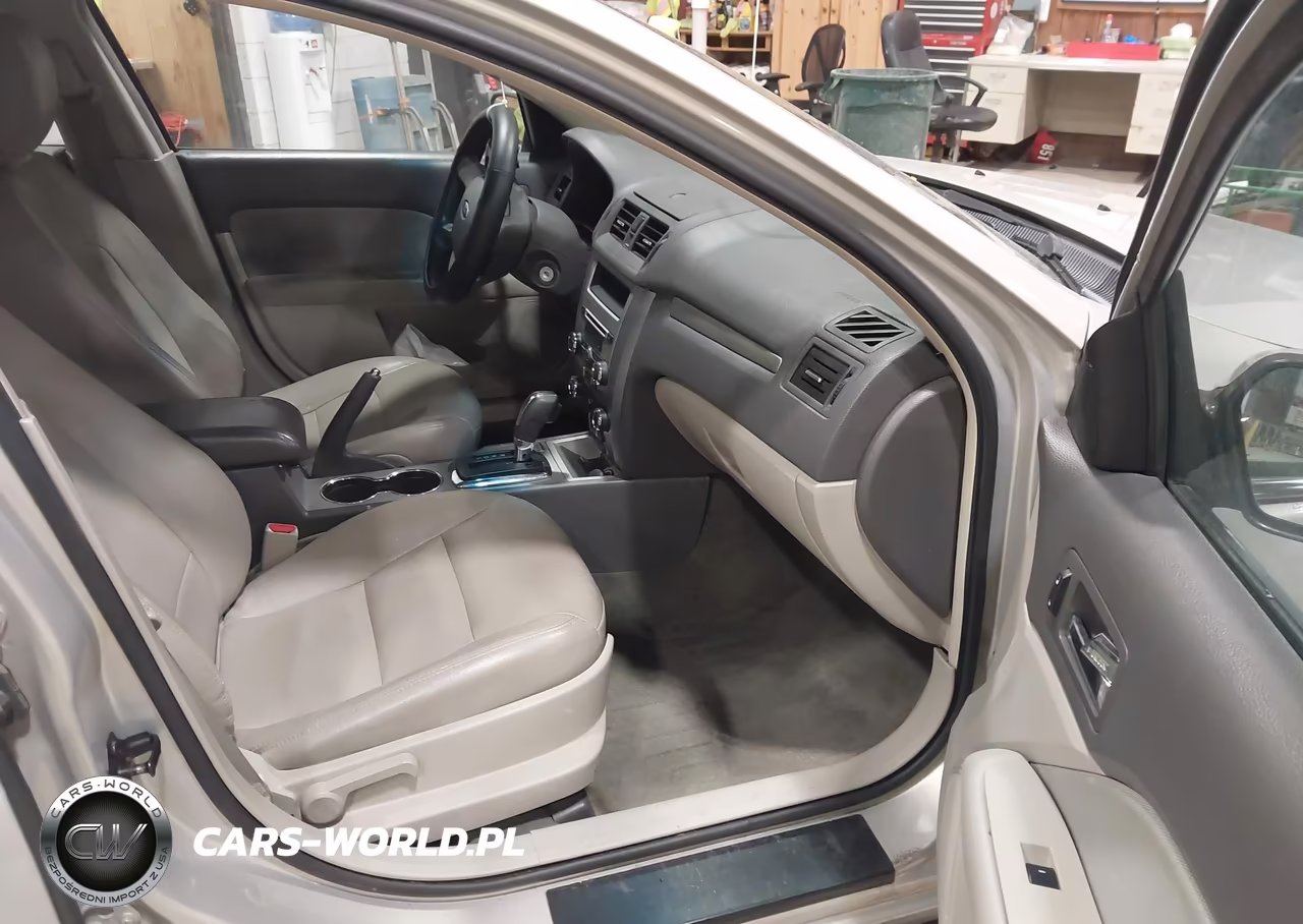 2010 Ford Fusion Se VIN:3FAHP0HA7AR420826 - 5