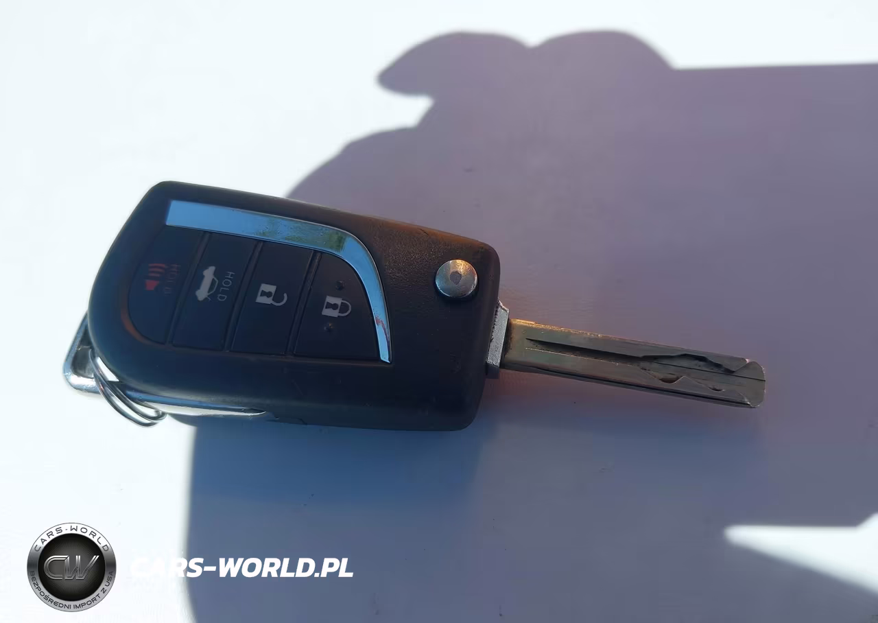 2020 Toyota Corolla Le VIN:5YFEPRAE7LP120985 - 11