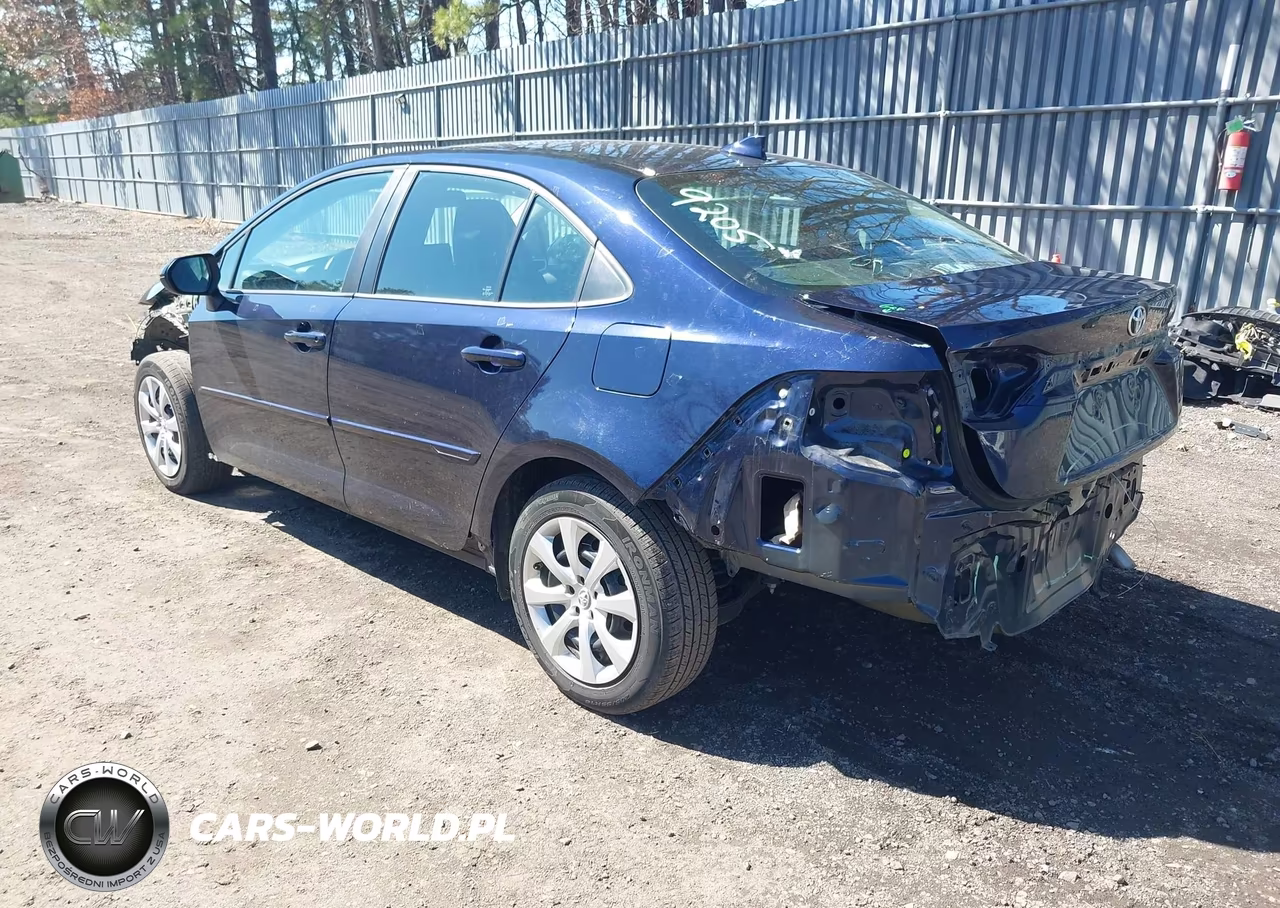 2020 Toyota Corolla Le VIN:5YFEPRAE7LP120985 - 3