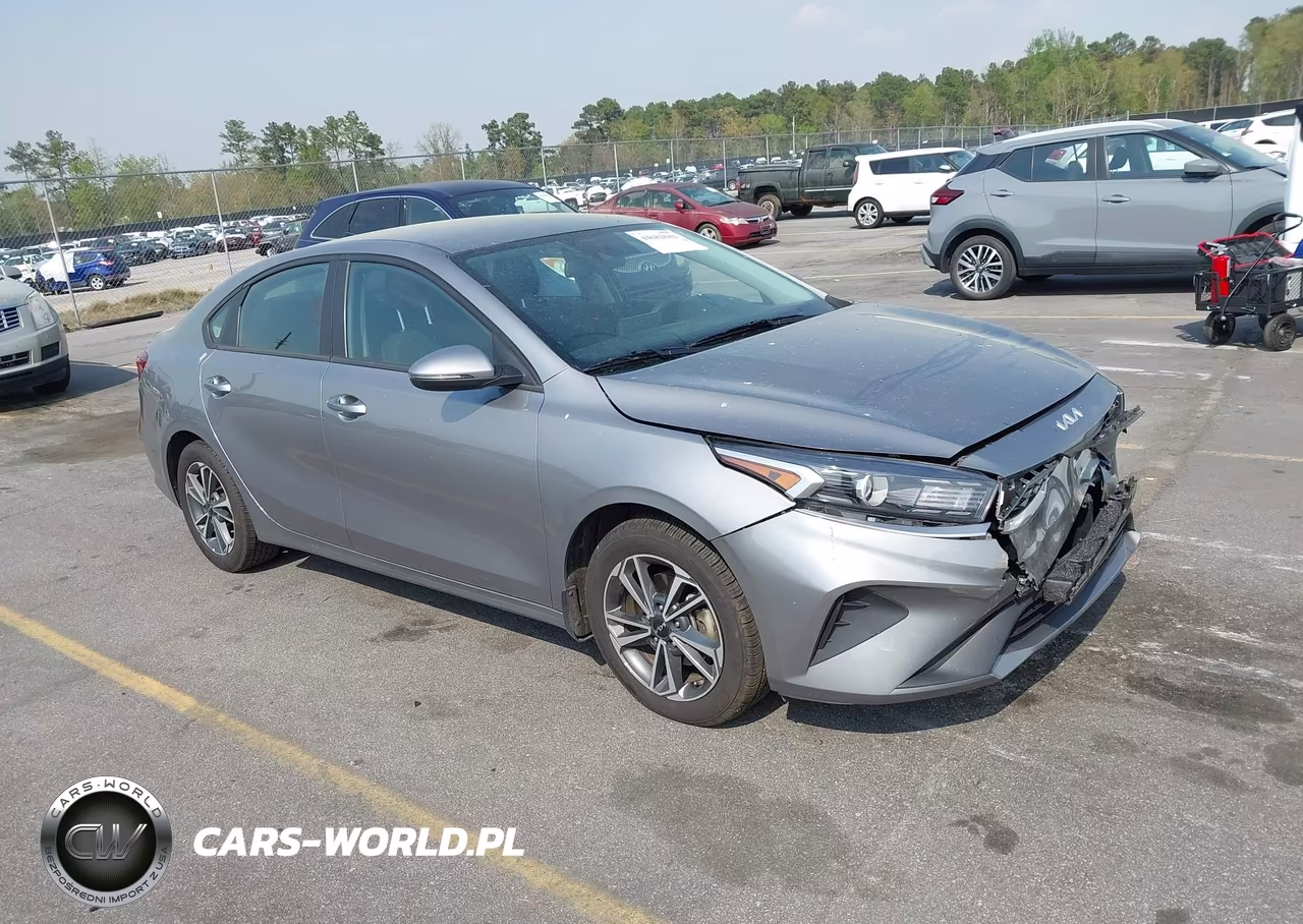 2023 Kia Forte Lxs