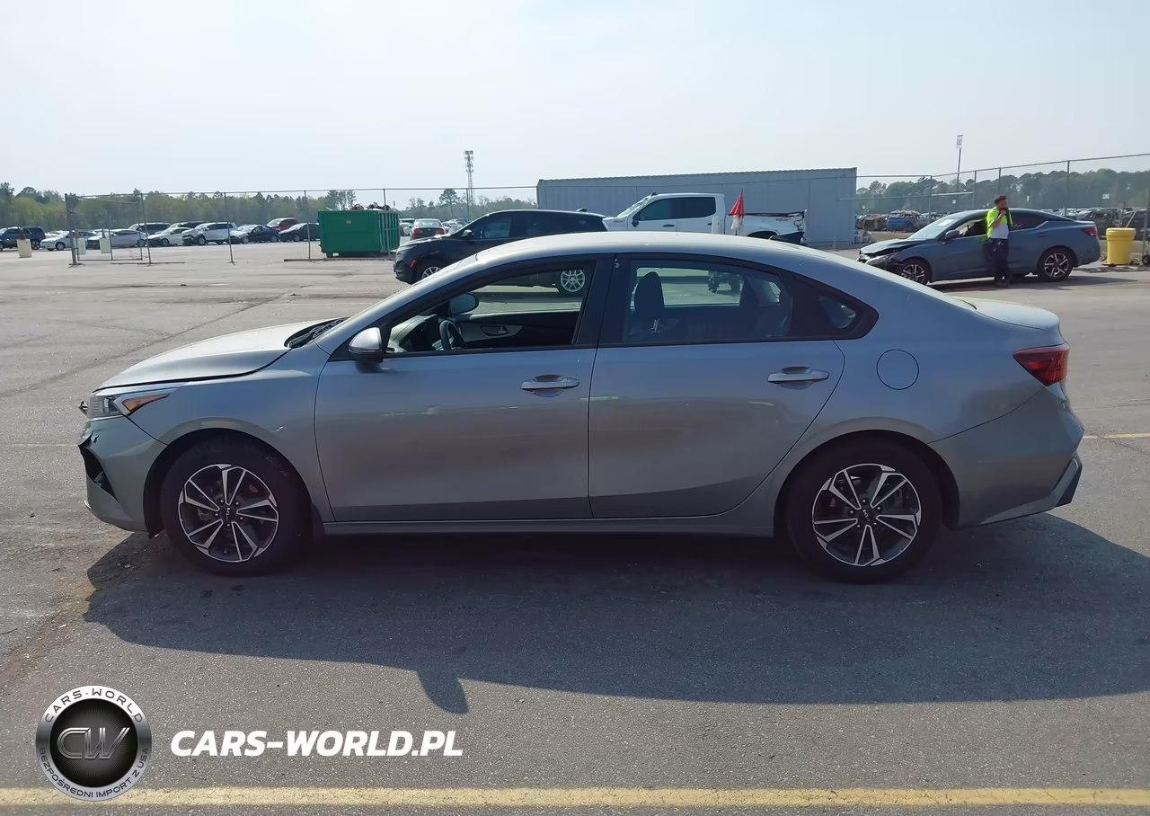 2023 Kia Forte Lxs VIN:3KPF24ADXPE633538 - 14