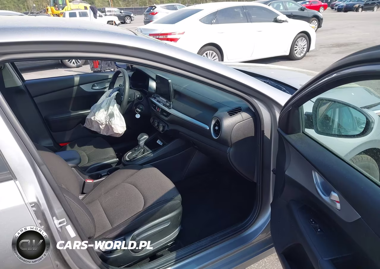 2023 Kia Forte Lxs VIN:3KPF24ADXPE633538 - 5