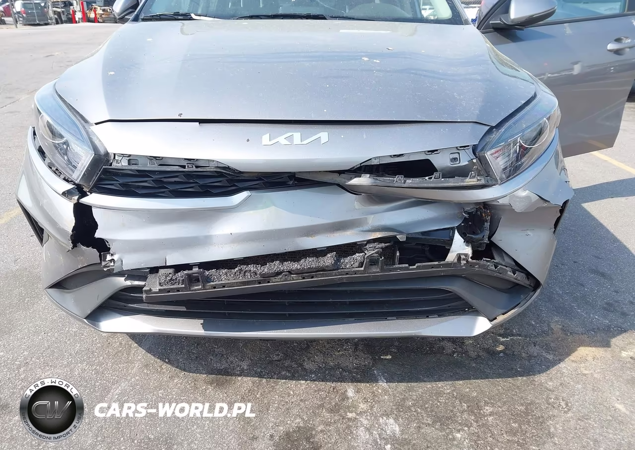 2023 Kia Forte Lxs VIN:3KPF24ADXPE633538 - 6