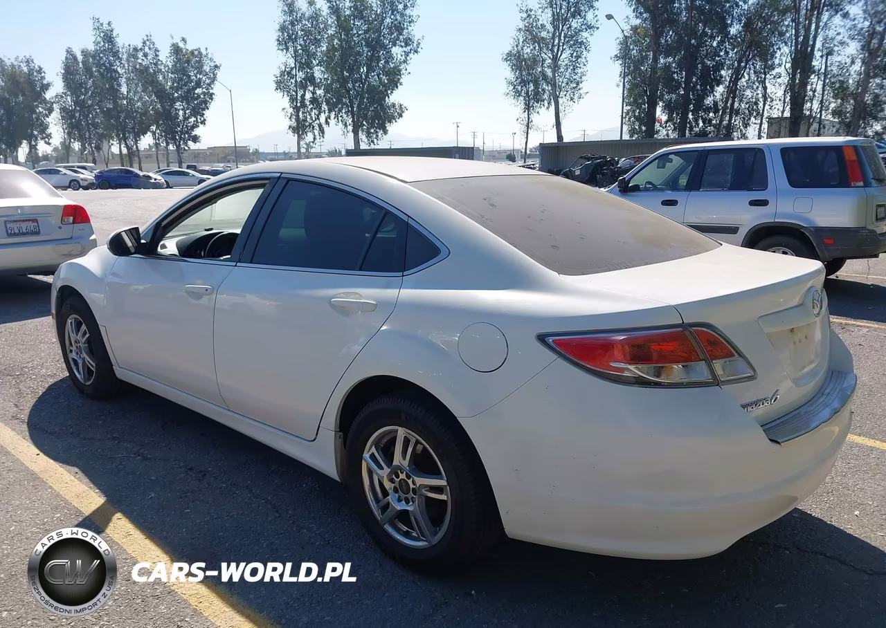 2010 Mazda Mazda6 I Sport VIN:1YVHZ8BH7A5M27667 - 3