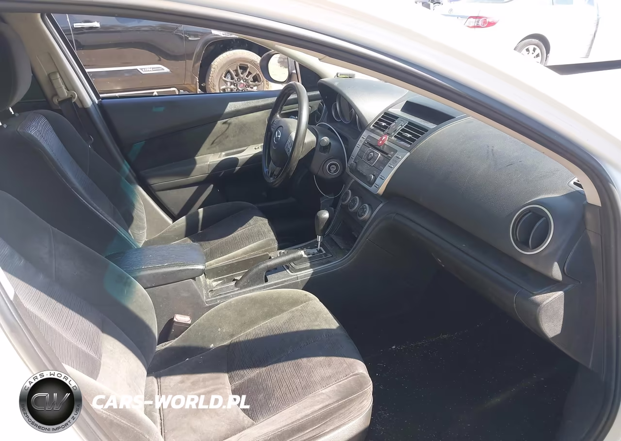2010 Mazda Mazda6 I Sport VIN:1YVHZ8BH7A5M27667 - 5