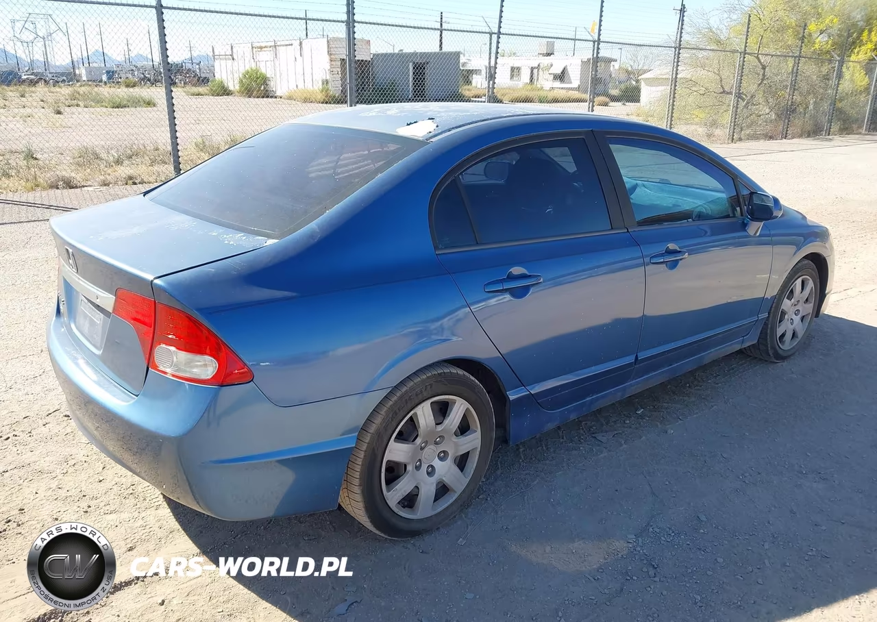 2010 Honda Civic Lx VIN:2HGFA1F52AH319916 - 4
