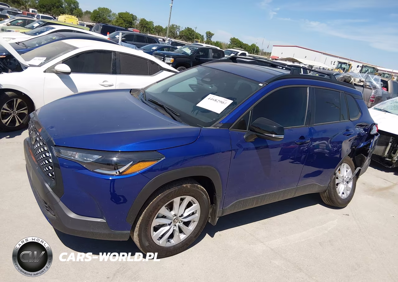 2025 Toyota Corolla Cross Le VIN:7MUCAAAG8SV130402 - 14