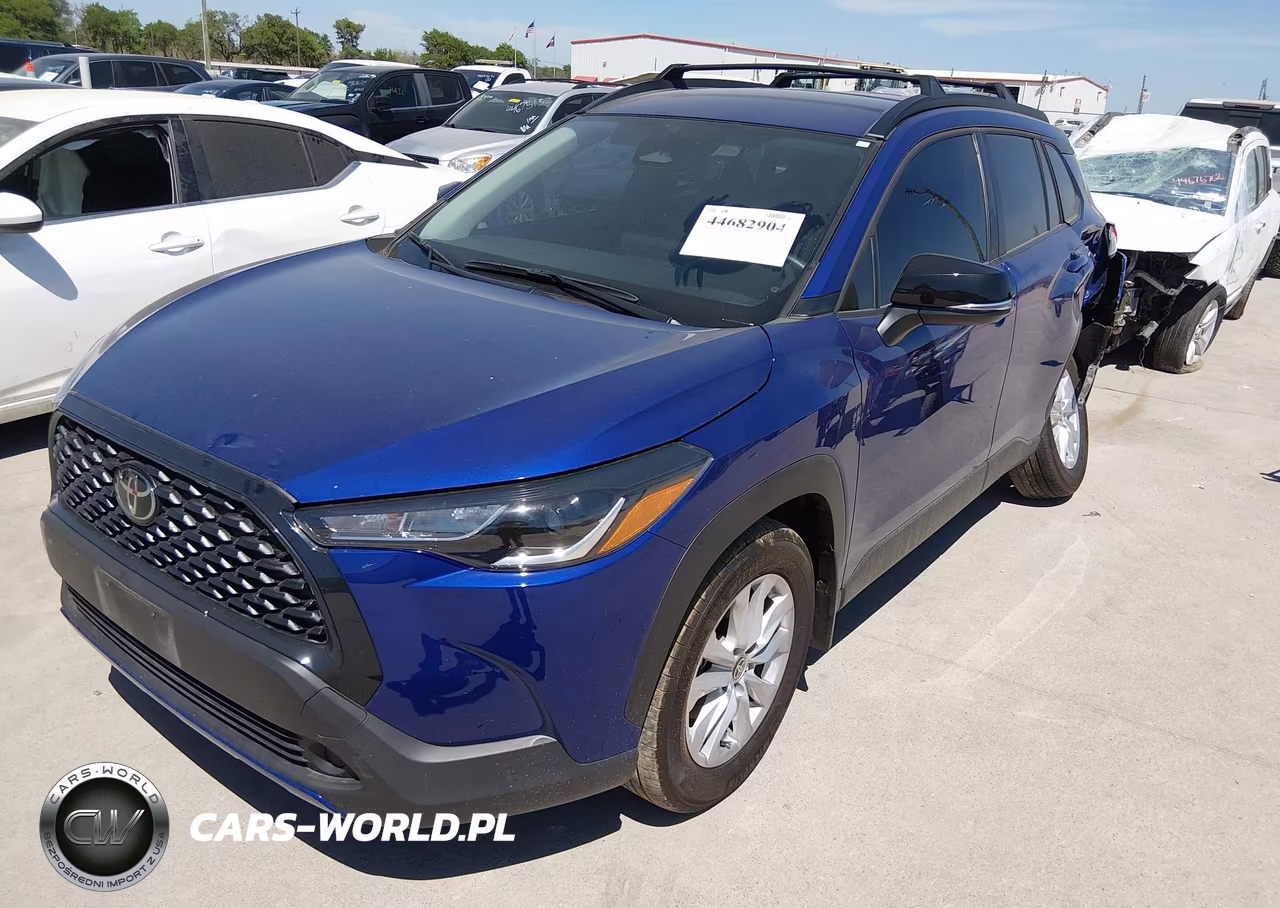 2025 Toyota Corolla Cross Le VIN:7MUCAAAG8SV130402 - 2