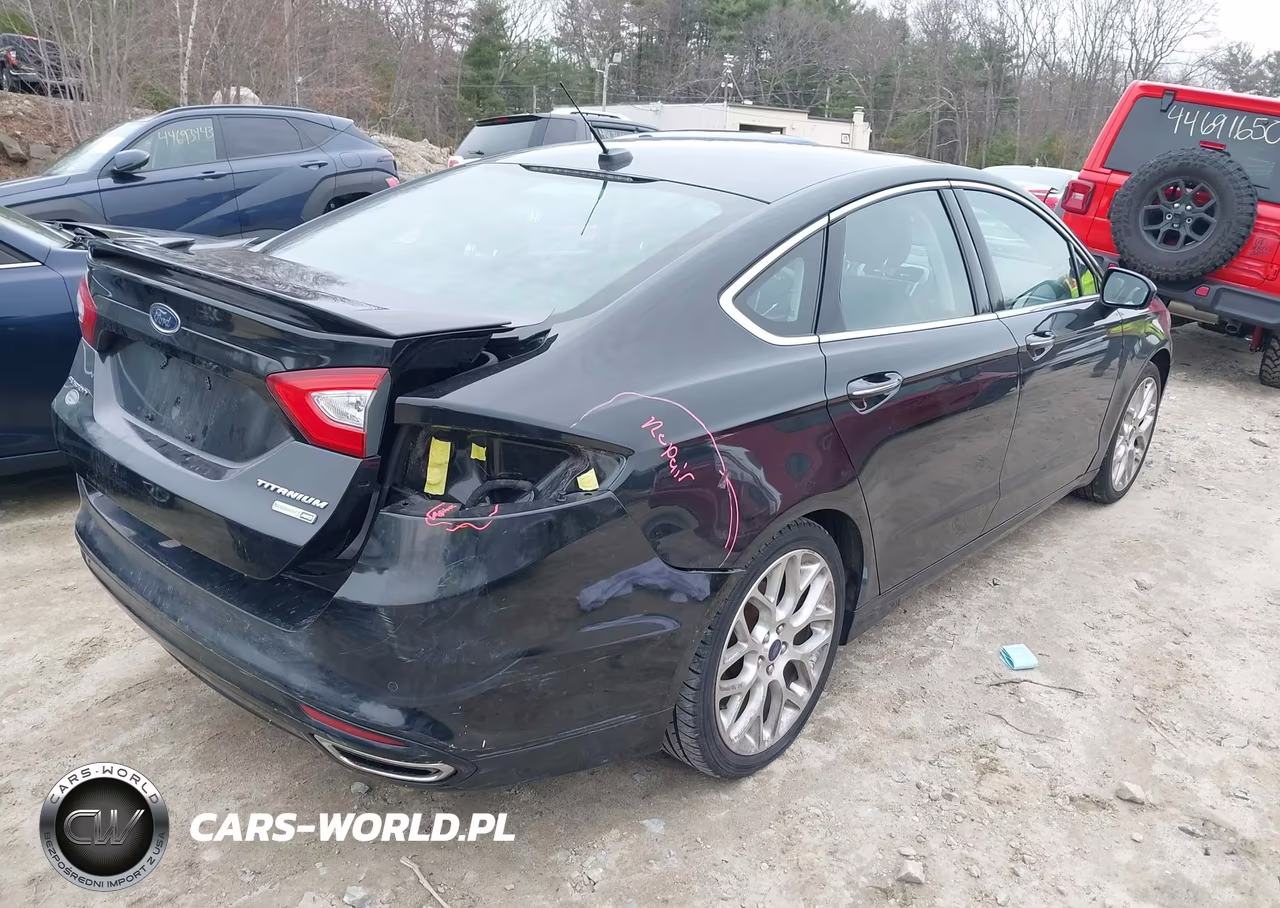 2014 Ford Fusion Titanium VIN:3FA6P0D91ER238144 - 4
