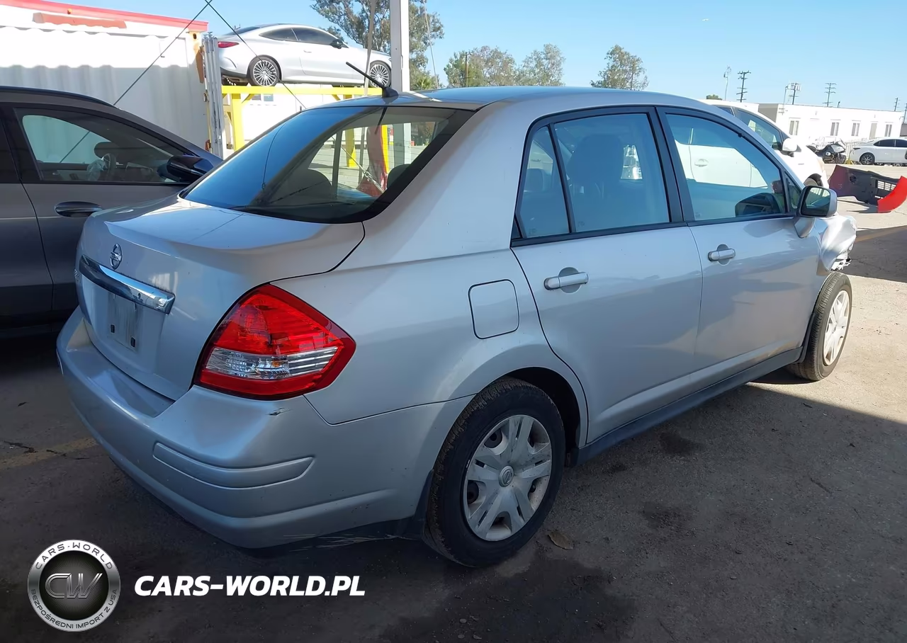 2011 Nissan Versa 1.8S VIN:3N1BC1AP9BL481764 - 4