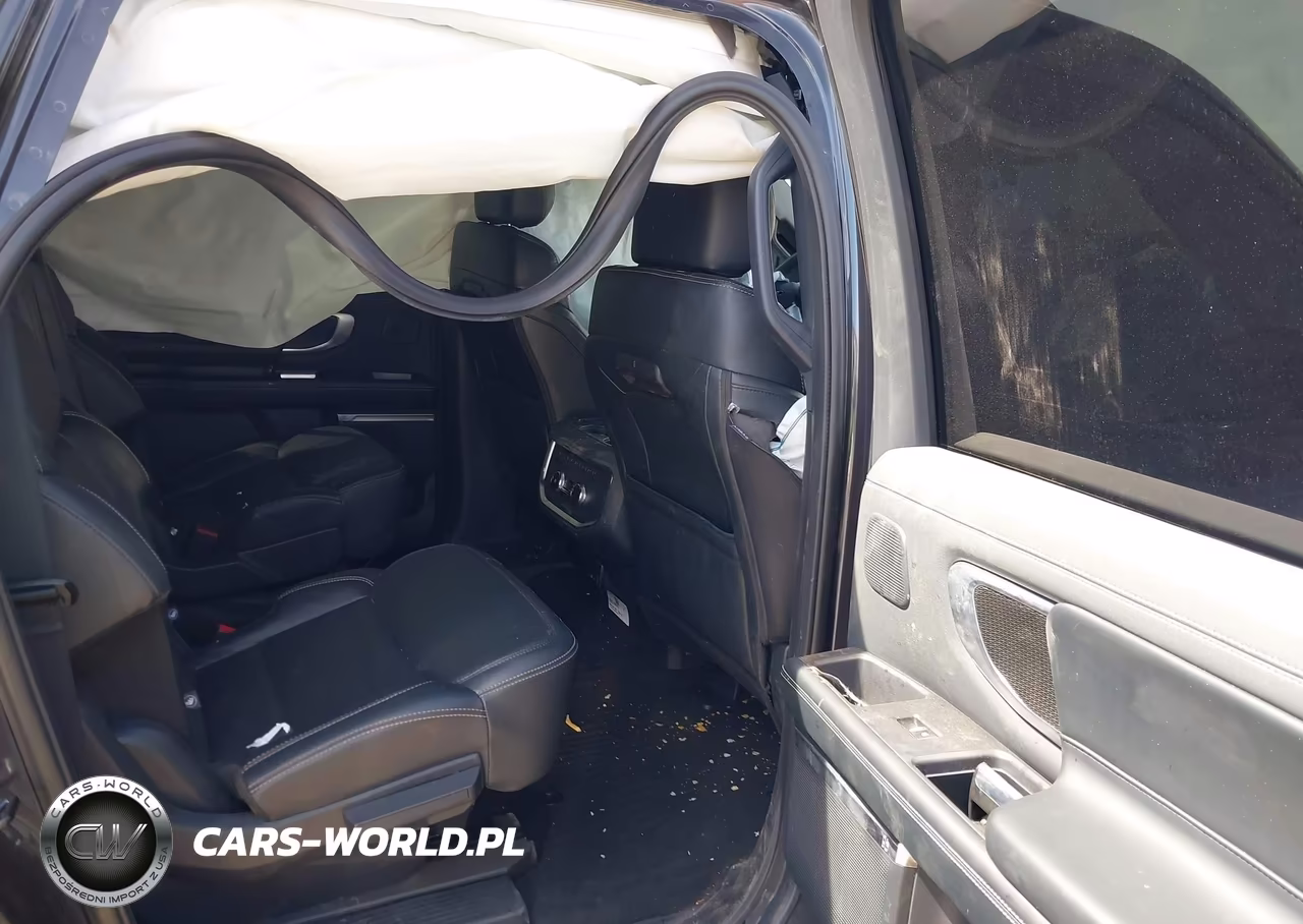 2025 Ford Expedition Platinum Max VIN:1FMJK1MG4SEA63891 - 8