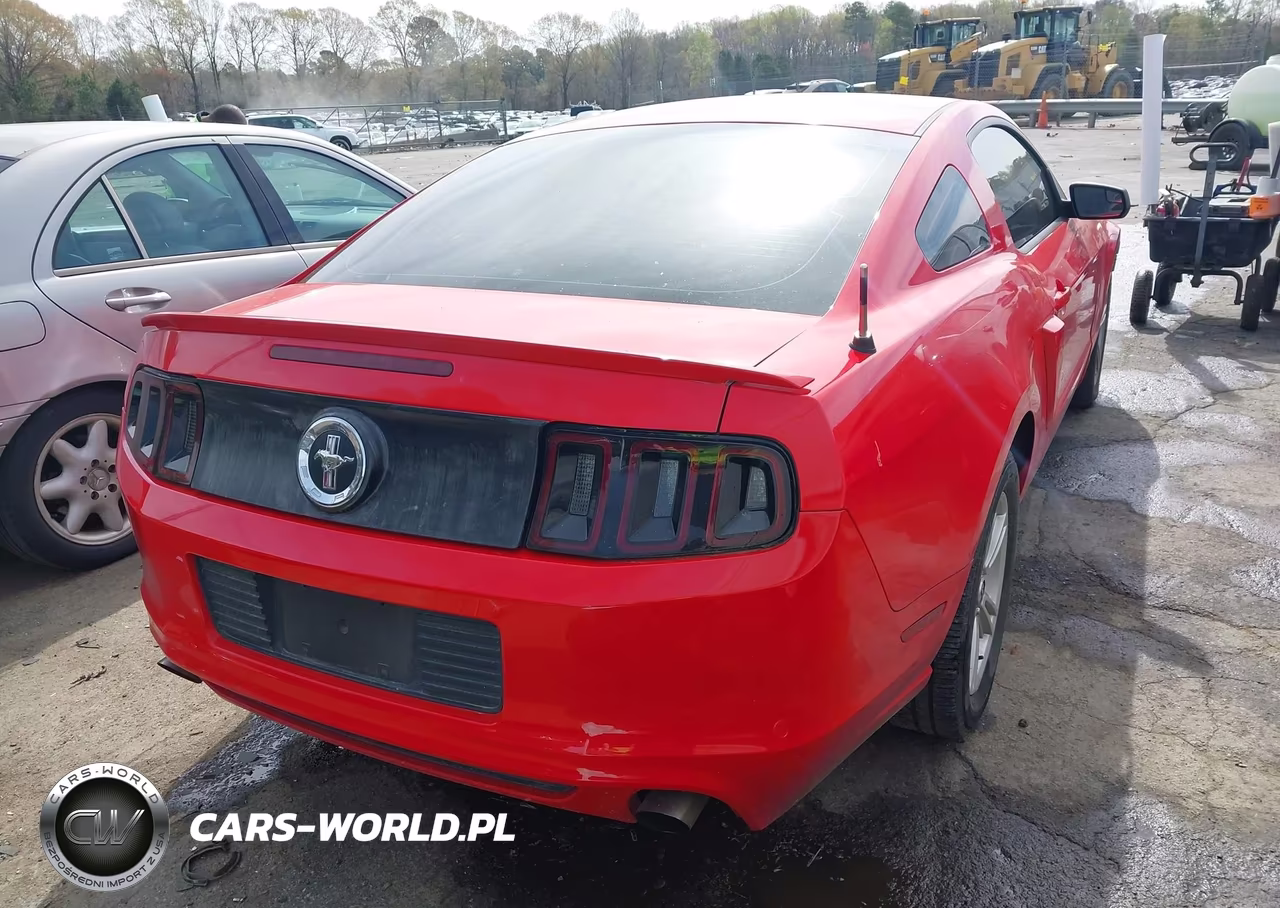 2013 Ford Mustang V6 VIN:1ZVBP8AM7D5262365 - 4