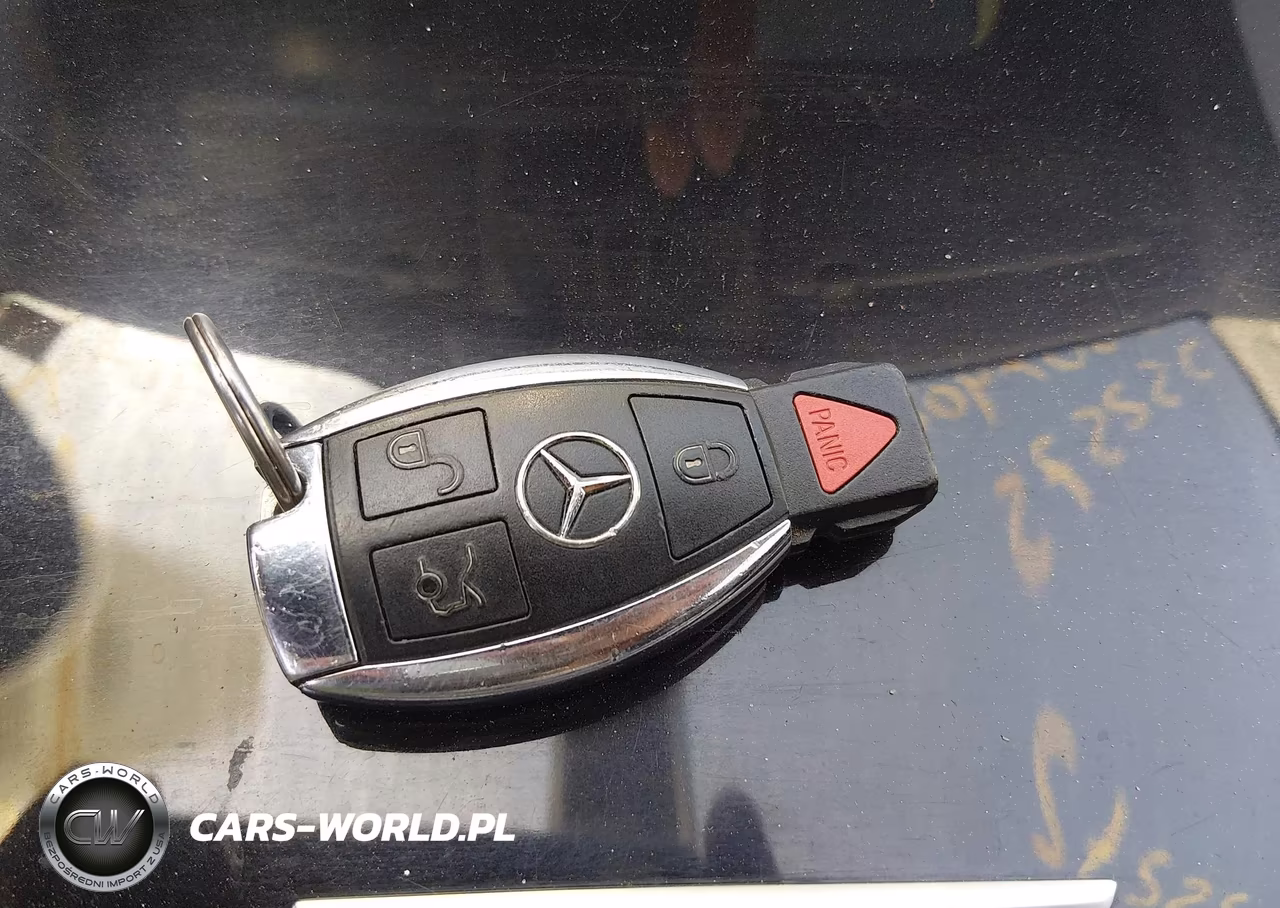 2017 Mercedes-Benz C 300 4Matic VIN:WDDWJ4KB9HF334989 - 11
