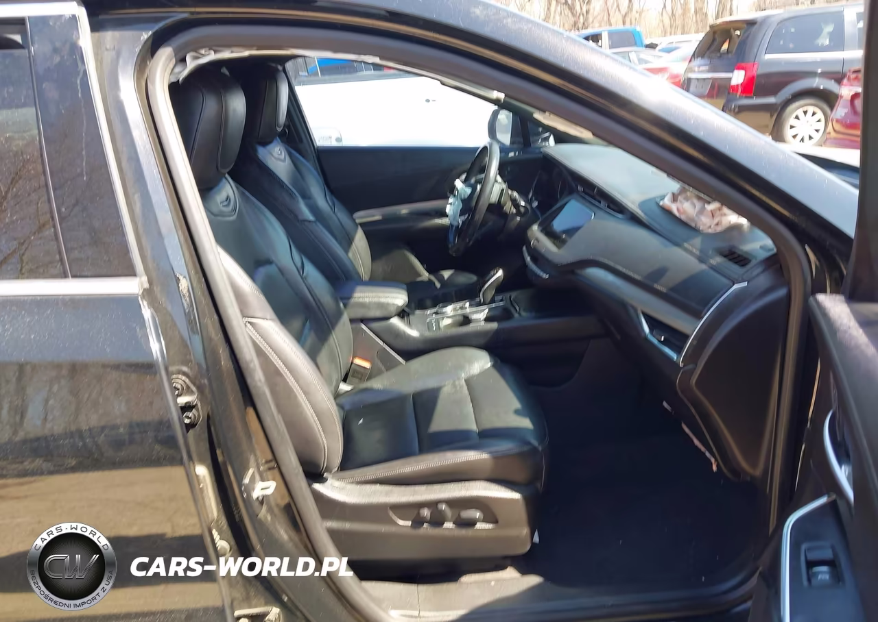 2020 Cadillac Xt4 Fwd Premium Luxury VIN:1GYFZCR44LF077702 - 5