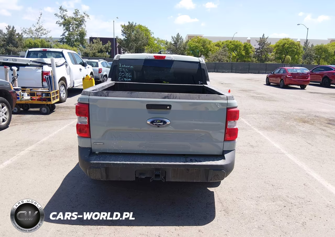 2024 Ford Maverick Xlt VIN:3FTTW8H38RRB42456 - 17