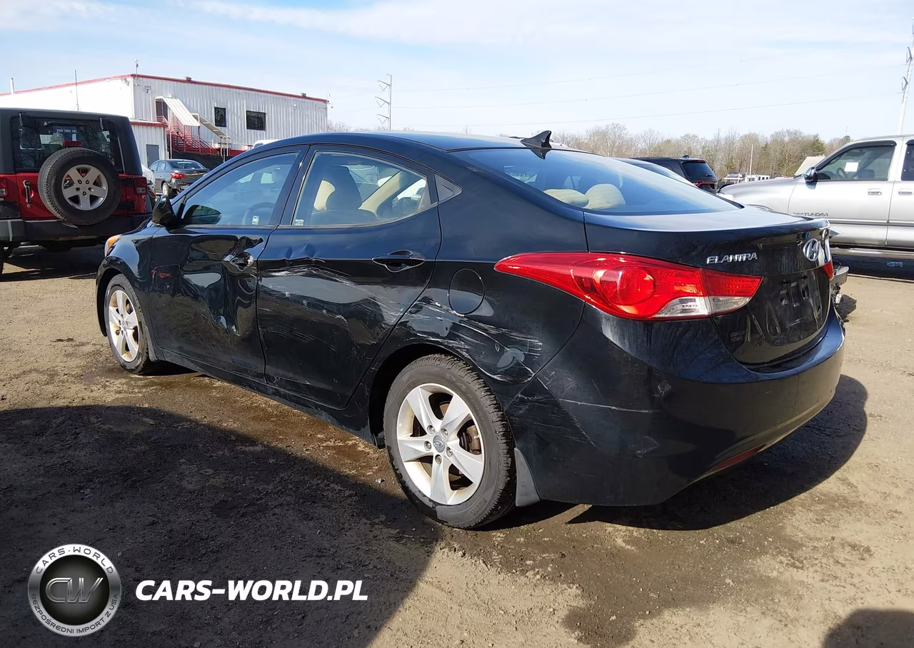 2013 Hyundai Elantra Gls VIN:5NPDH4AE8DH405088 - 3