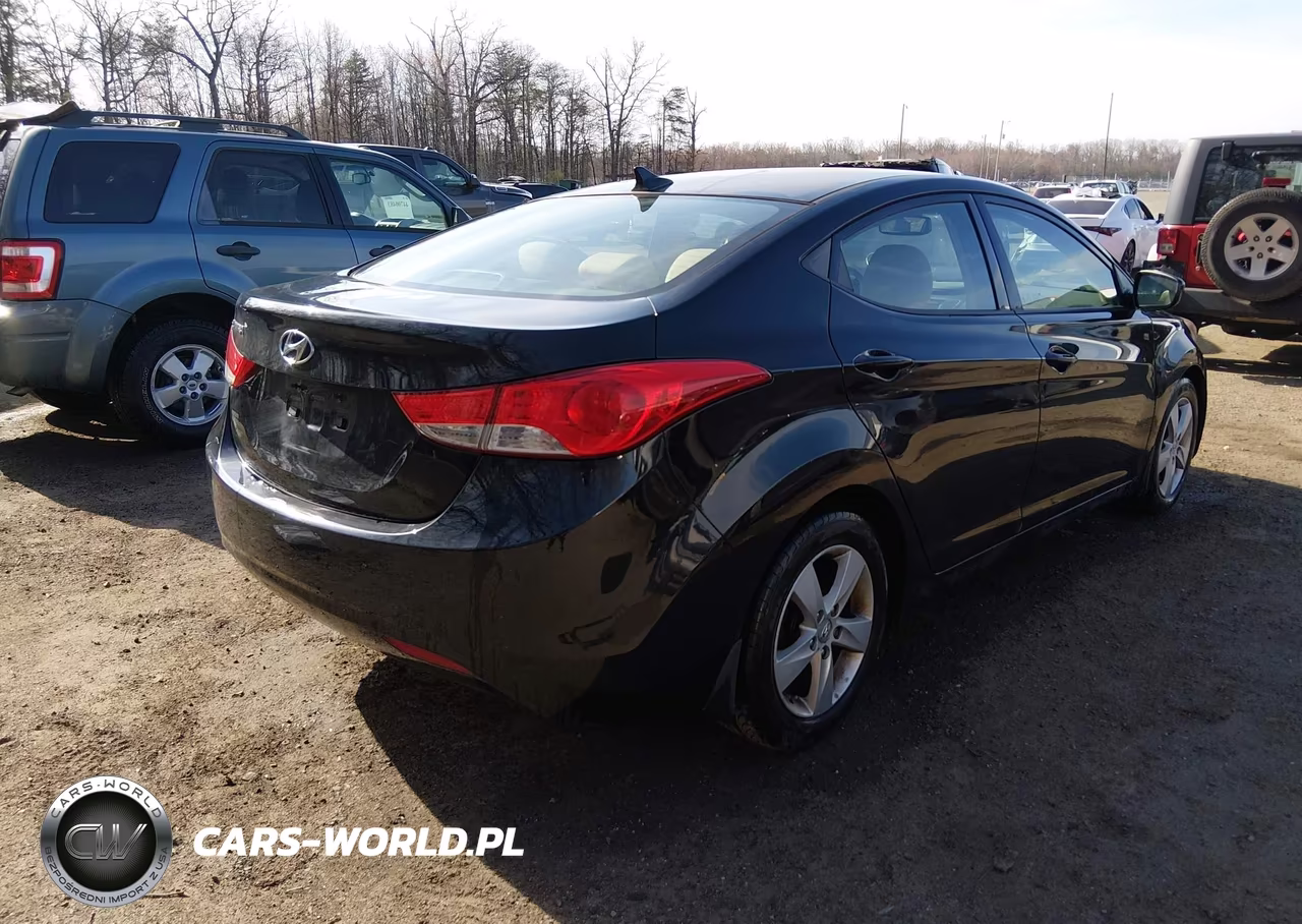 2013 Hyundai Elantra Gls VIN:5NPDH4AE8DH405088 - 4