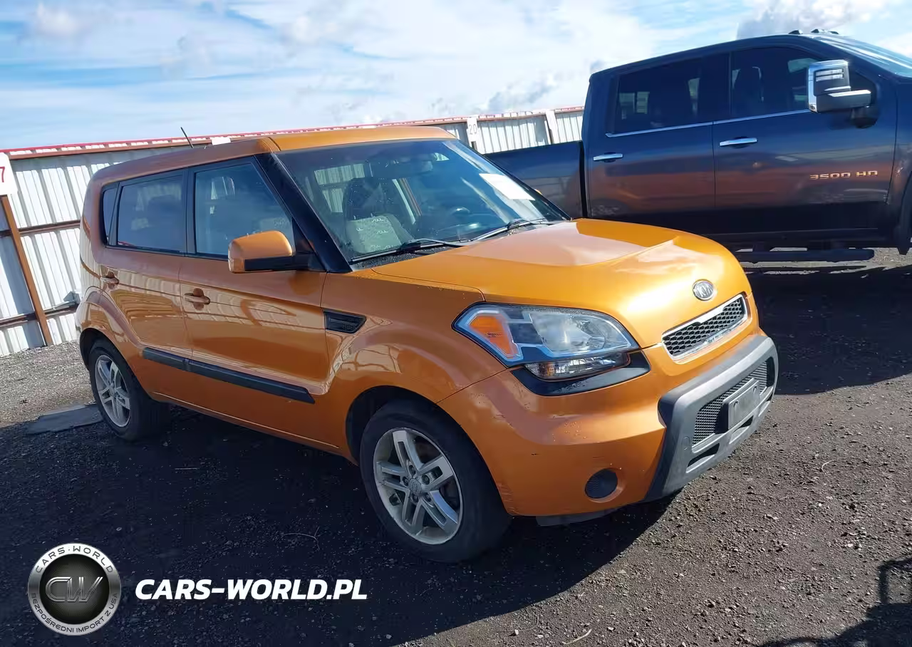 2011 Kia Soul +