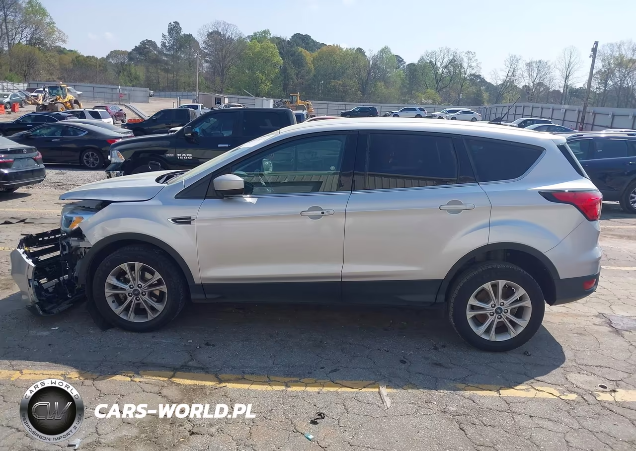 2019 Ford Escape Se VIN:1FMCU0GD7KUC27543 - 15