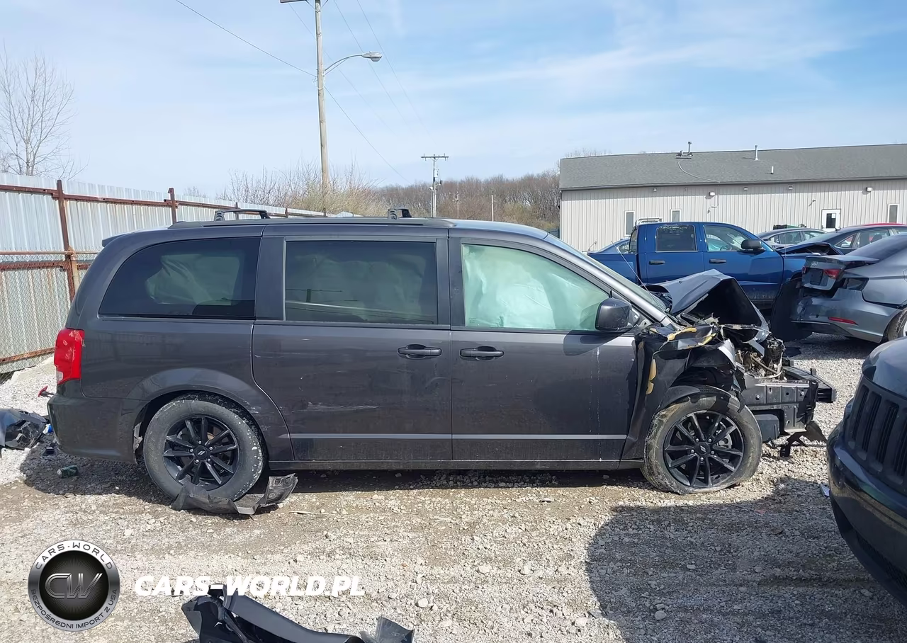 2019 Dodge Grand Caravan Gt VIN:2C4RDGEG0KR696118 - 13