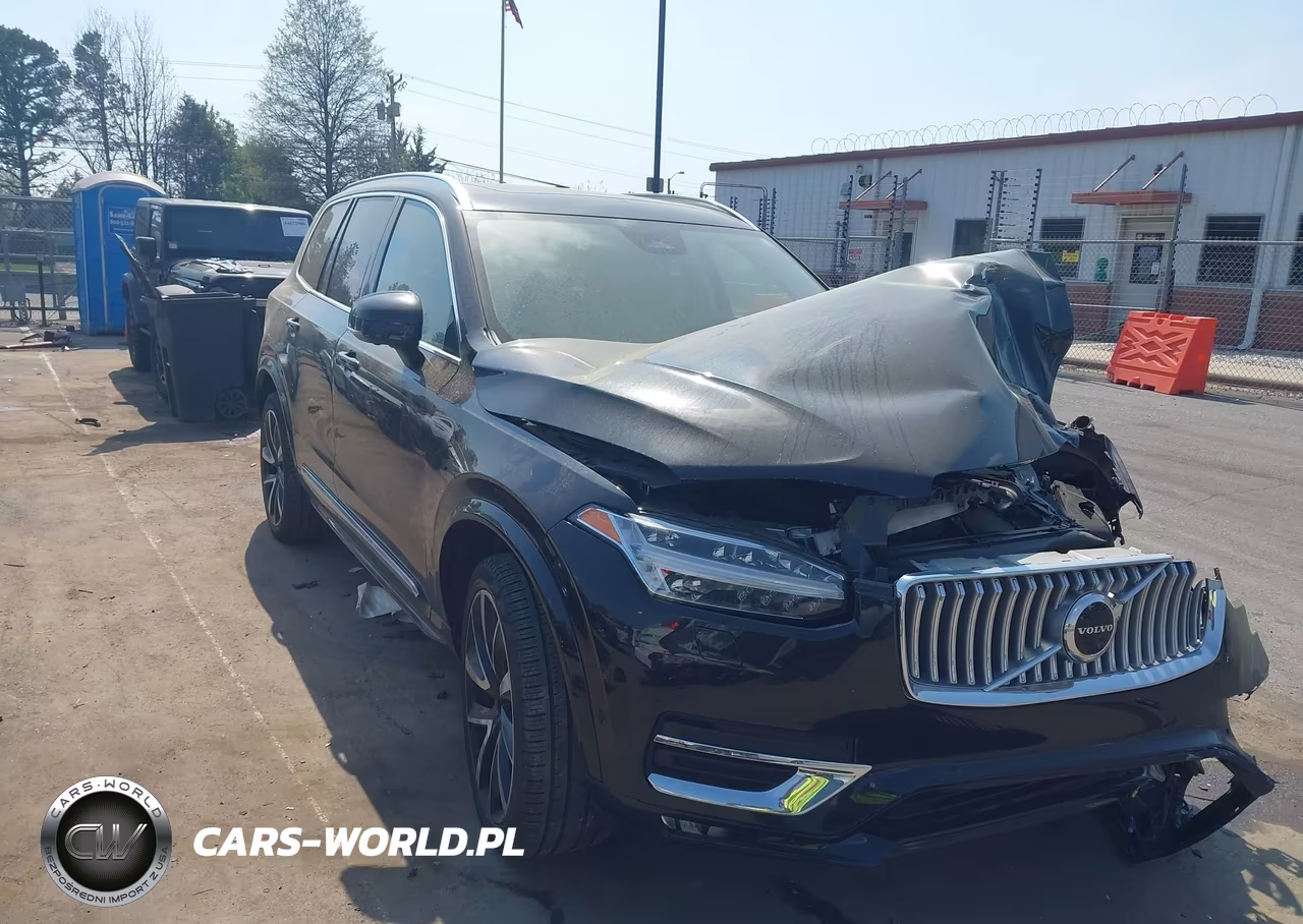 2023 Volvo Xc90 B5 Plus