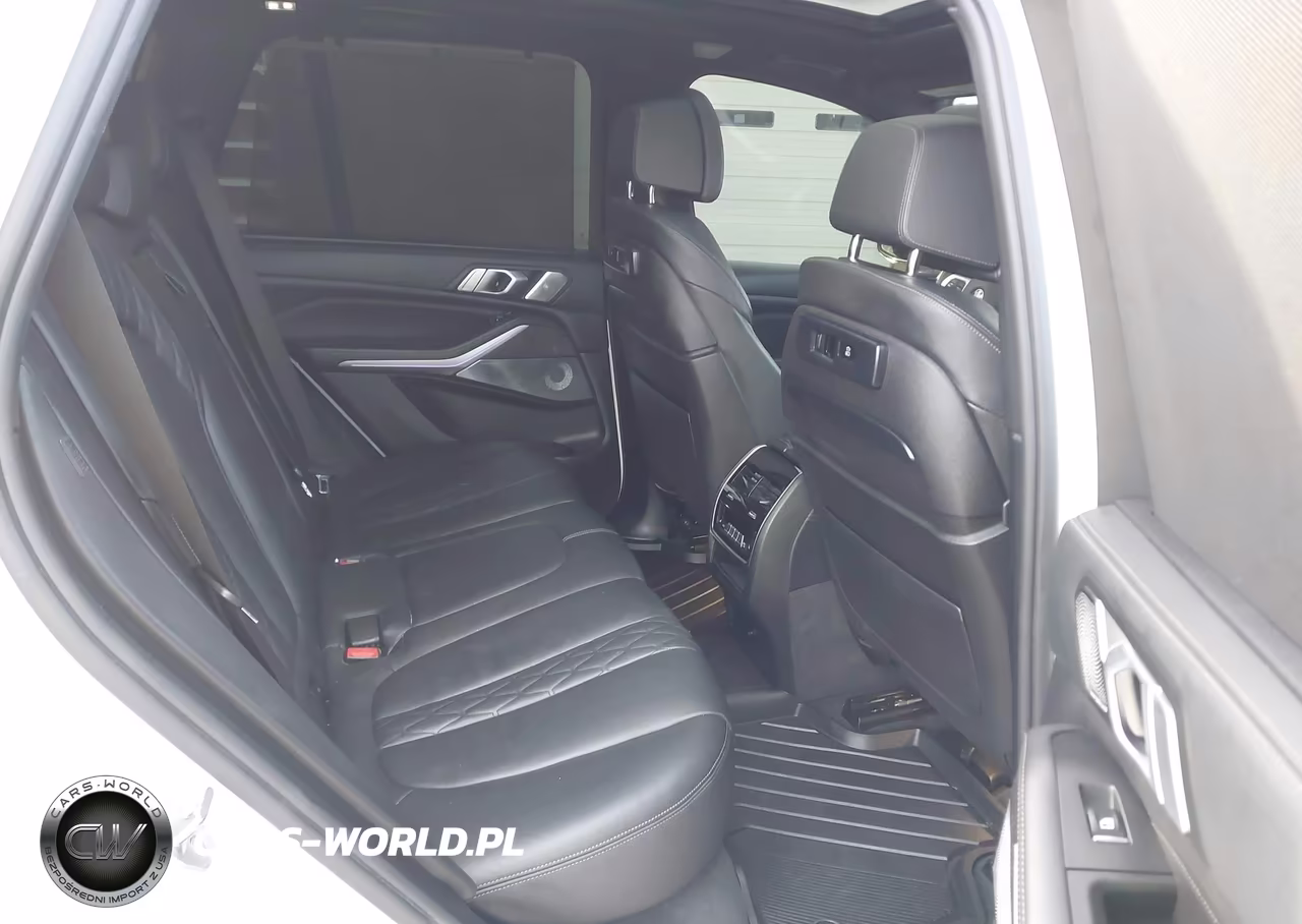 2019 BMW X5 xDrive50I VIN:5UXJU2C54KLN67310 - 8