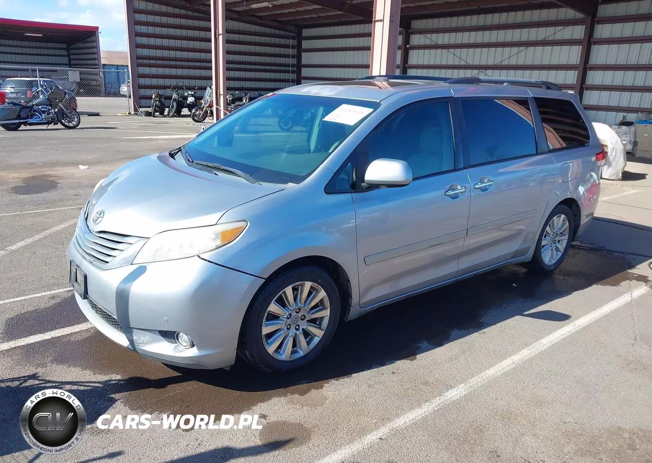 2011 Toyota Sienna Xle V6-Xle V6 Auto Access Seat VIN:5TDYK3DC8BS031791 - 2