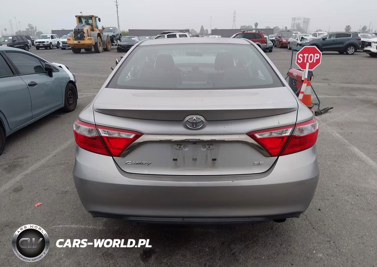 2015 Toyota Camry Se VIN:4T1BF1FK2FU012427 - 15