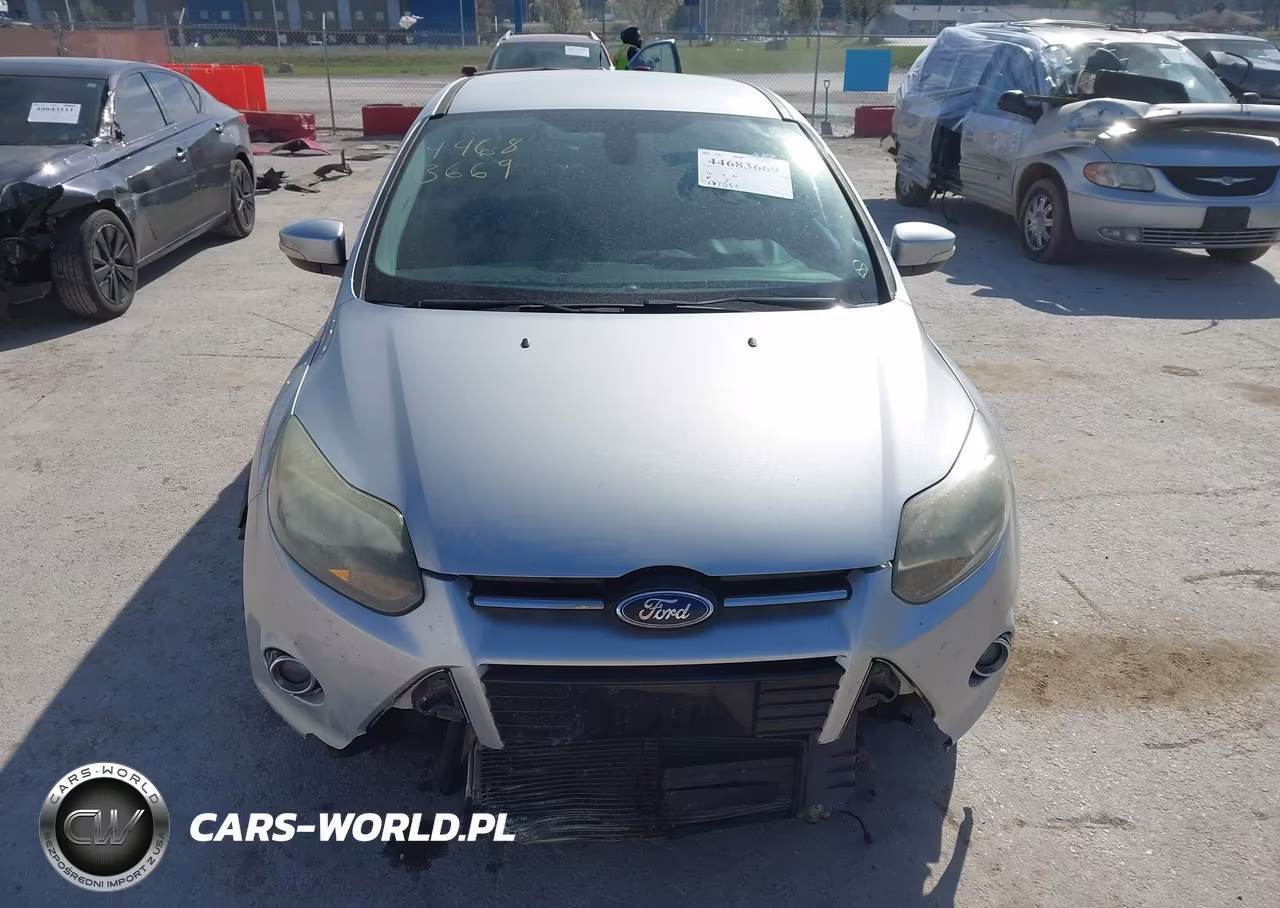 2012 Ford Focus Titanium VIN:1FAHP3N24CL479932 - 12