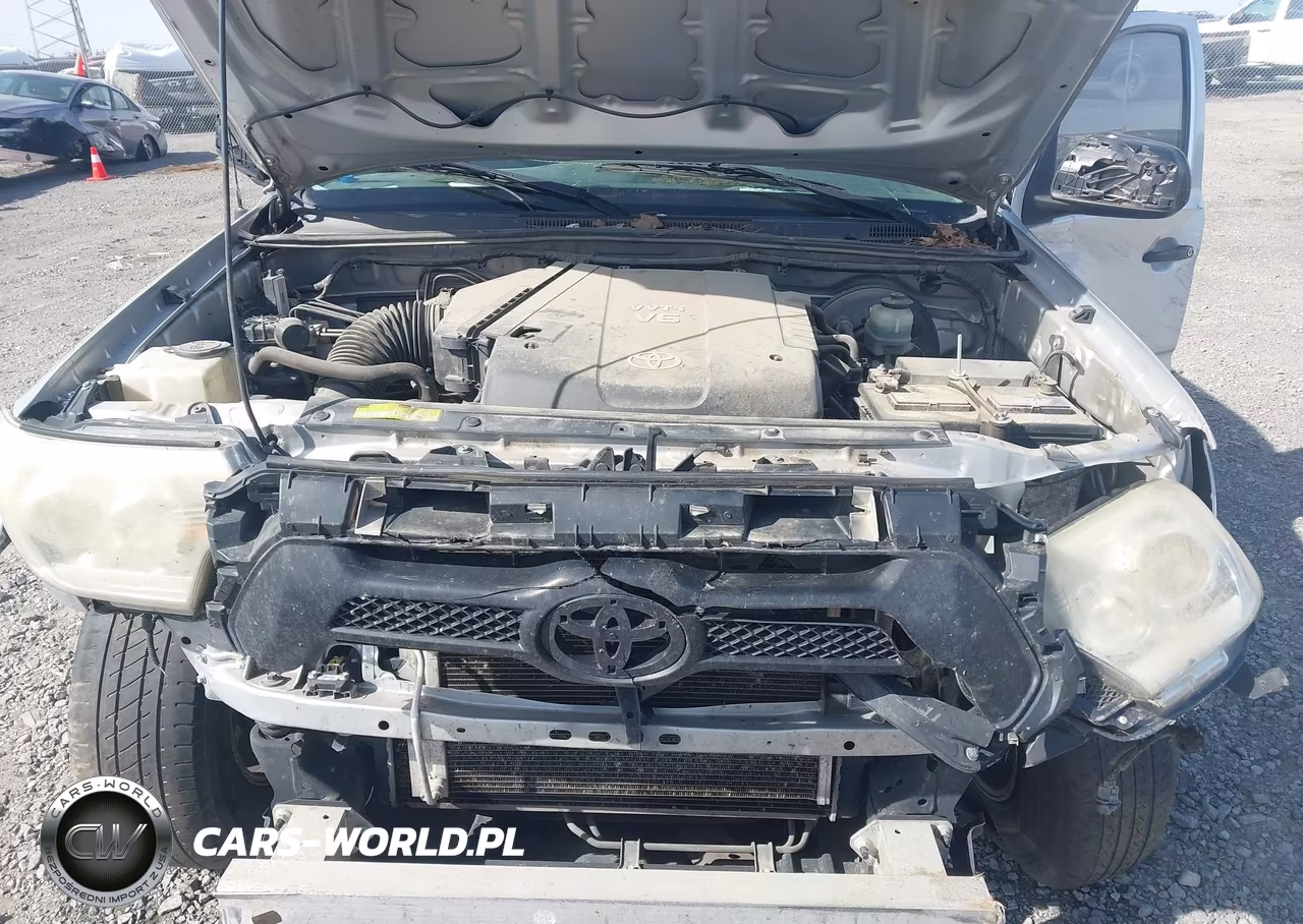 2012 Toyota Tacoma Prerunner V6 VIN:5TFTU4GN6CX026642 - 10