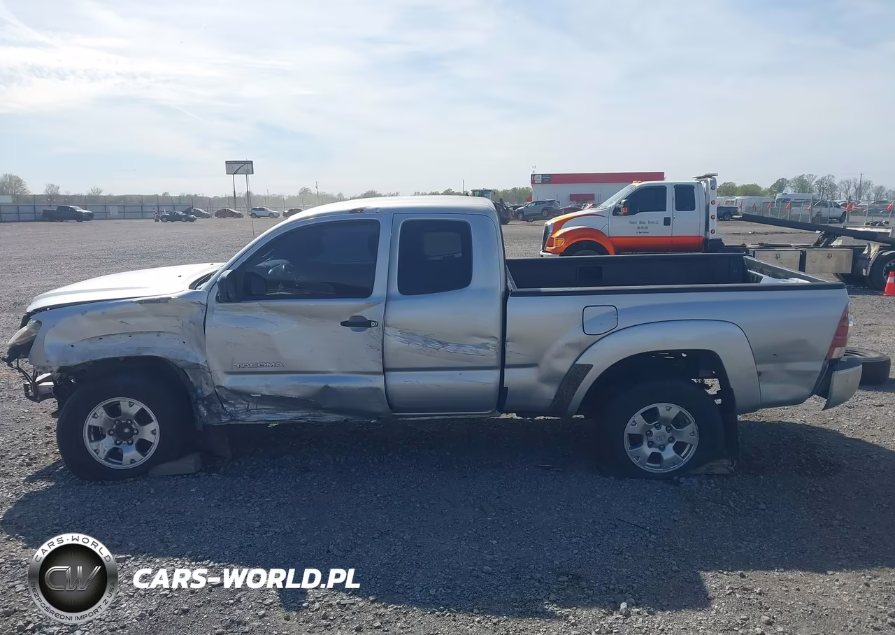 2012 Toyota Tacoma Prerunner V6 VIN:5TFTU4GN6CX026642 - 14
