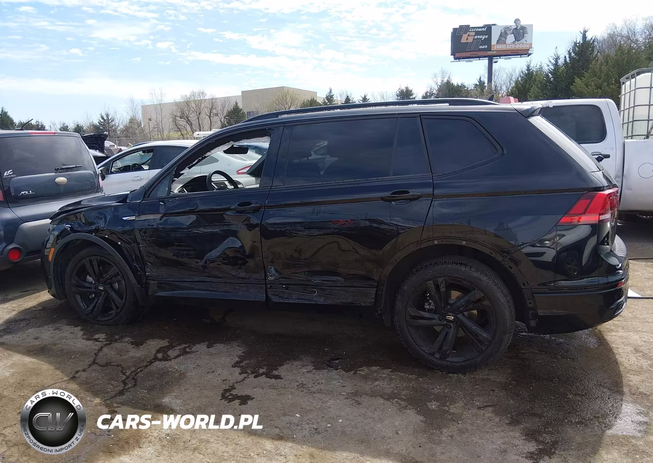 2023 Volkswagen Tiguan 2.0T Se R-Line Black VIN:3VVCB7AX9PM115491 - 15