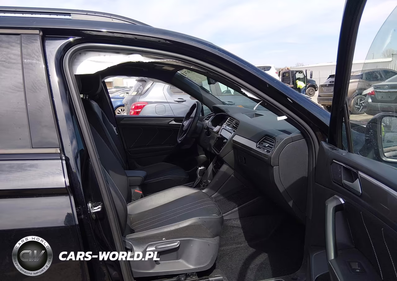 2023 Volkswagen Tiguan 2.0T Se R-Line Black VIN:3VVCB7AX9PM115491 - 5