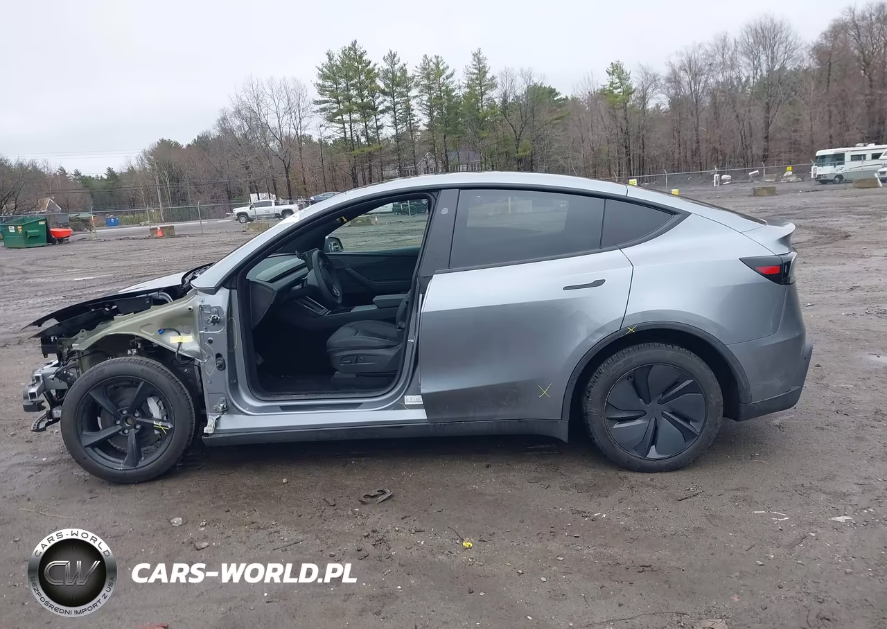 2026 Tesla Model Y All-Wheel Drive-Long Range Launch Series-Premium All-Wheel Drive VIN:7SAYGDEE7TA630033 - 14