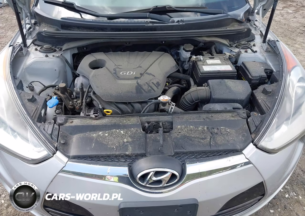 2015 Hyundai Veloster VIN:KMHTC6AD9FU240251 - 10