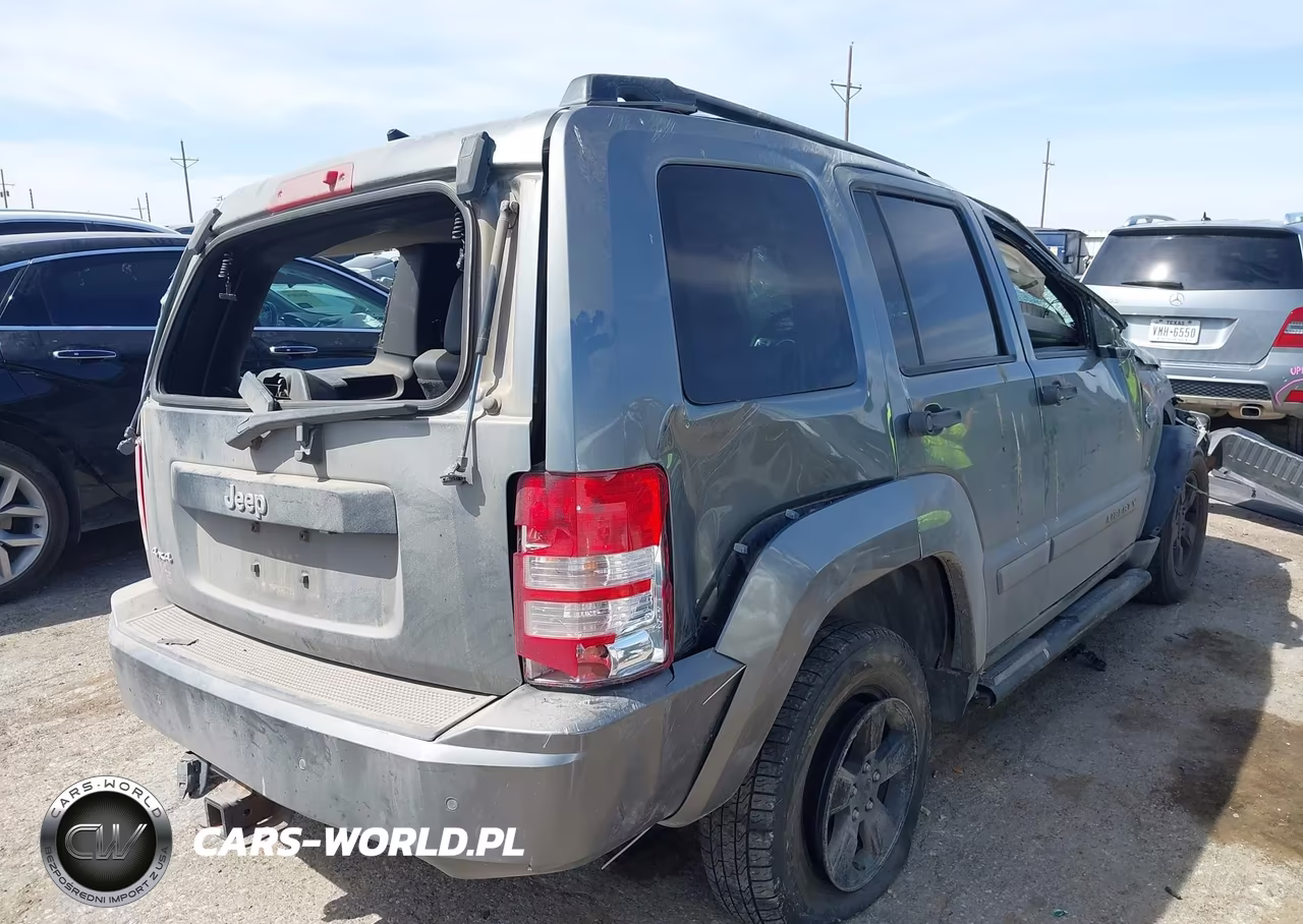 2012 Jeep Liberty Sport VIN:1C4PJMAK6CW125878 - 4