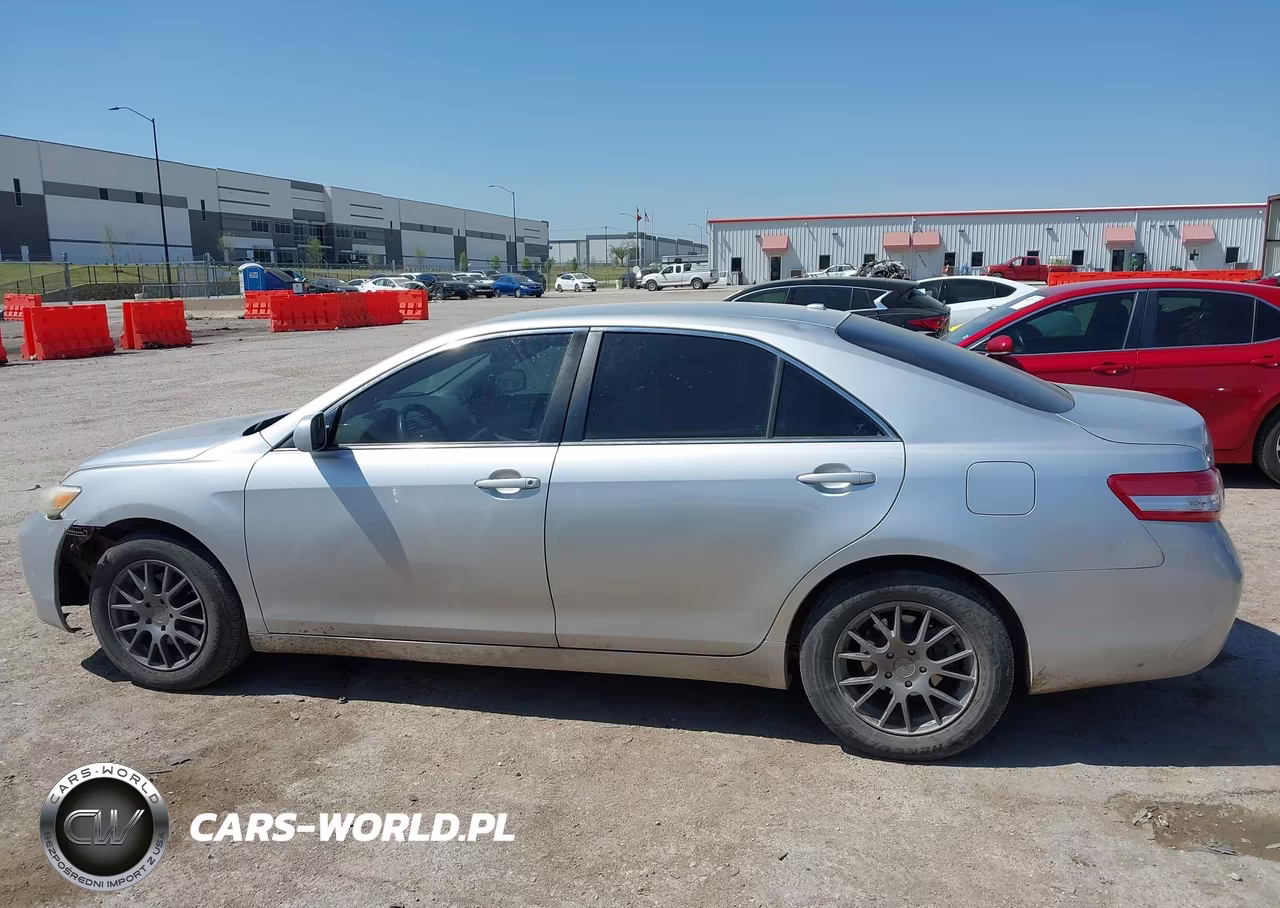 2011 Toyota Camry Le VIN:4T4BF3EK2BR213757 - 14