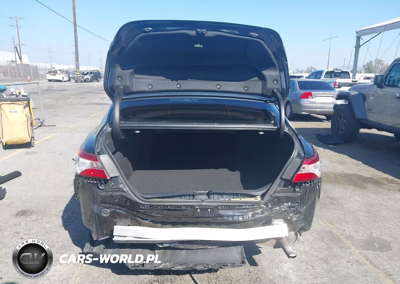 2020 Toyota Camry Le VIN:4T1C11AK0LU978197 - 16
