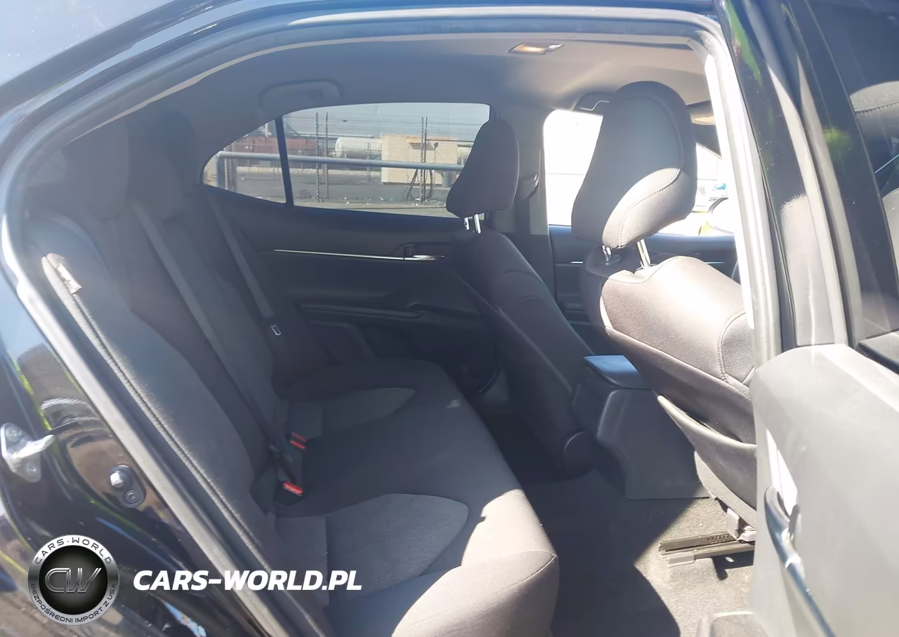 2020 Toyota Camry Le VIN:4T1C11AK0LU978197 - 8