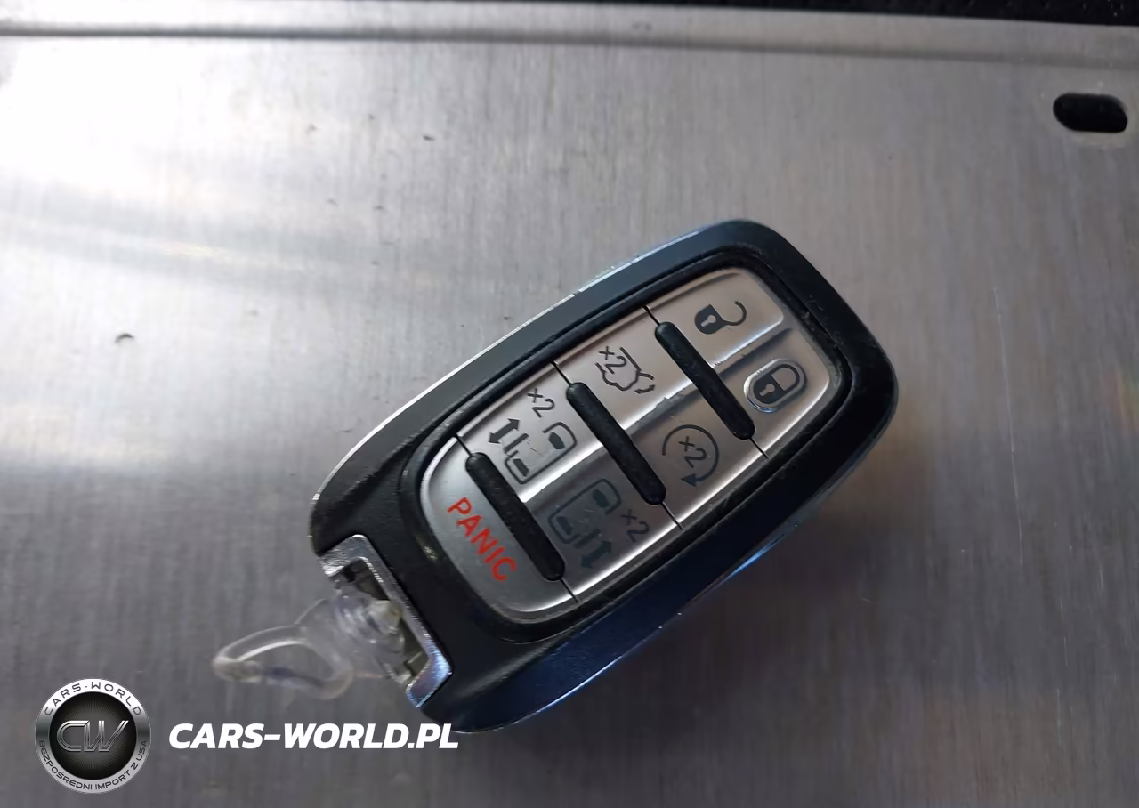2020 Chrysler Pacifica Touring L VIN:2C4RC1BG7LR268780 - 11