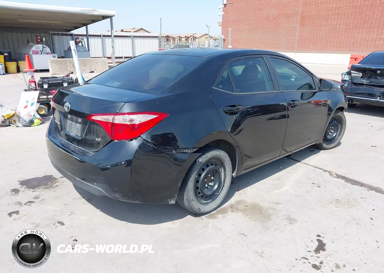 2019 Toyota Corolla Le VIN:5YFBURHE7KP879247 - 4