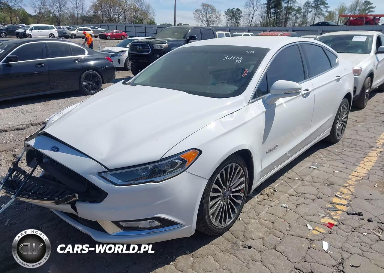 2018 Ford Fusion Hybrid Titanium VIN:3FA6P0RUXJR120424 - 2