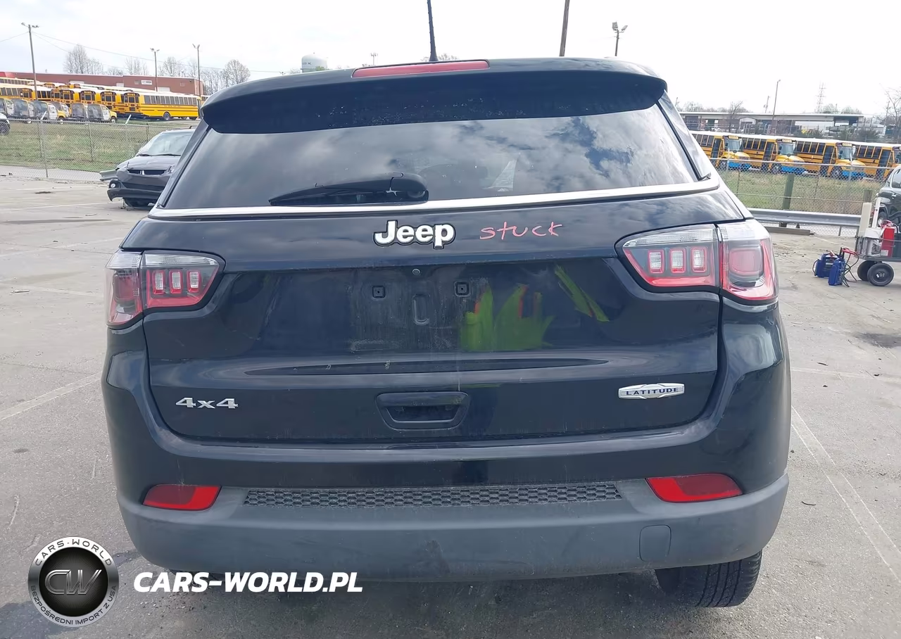 2020 Jeep Compass Latitude 4X4 VIN:3C4NJDBB0LT112877 - 17