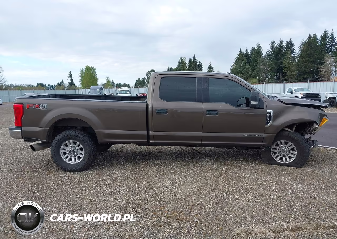 2017 Ford F-250 Xlt VIN:1FT7W2BT7HEF39987 - 14