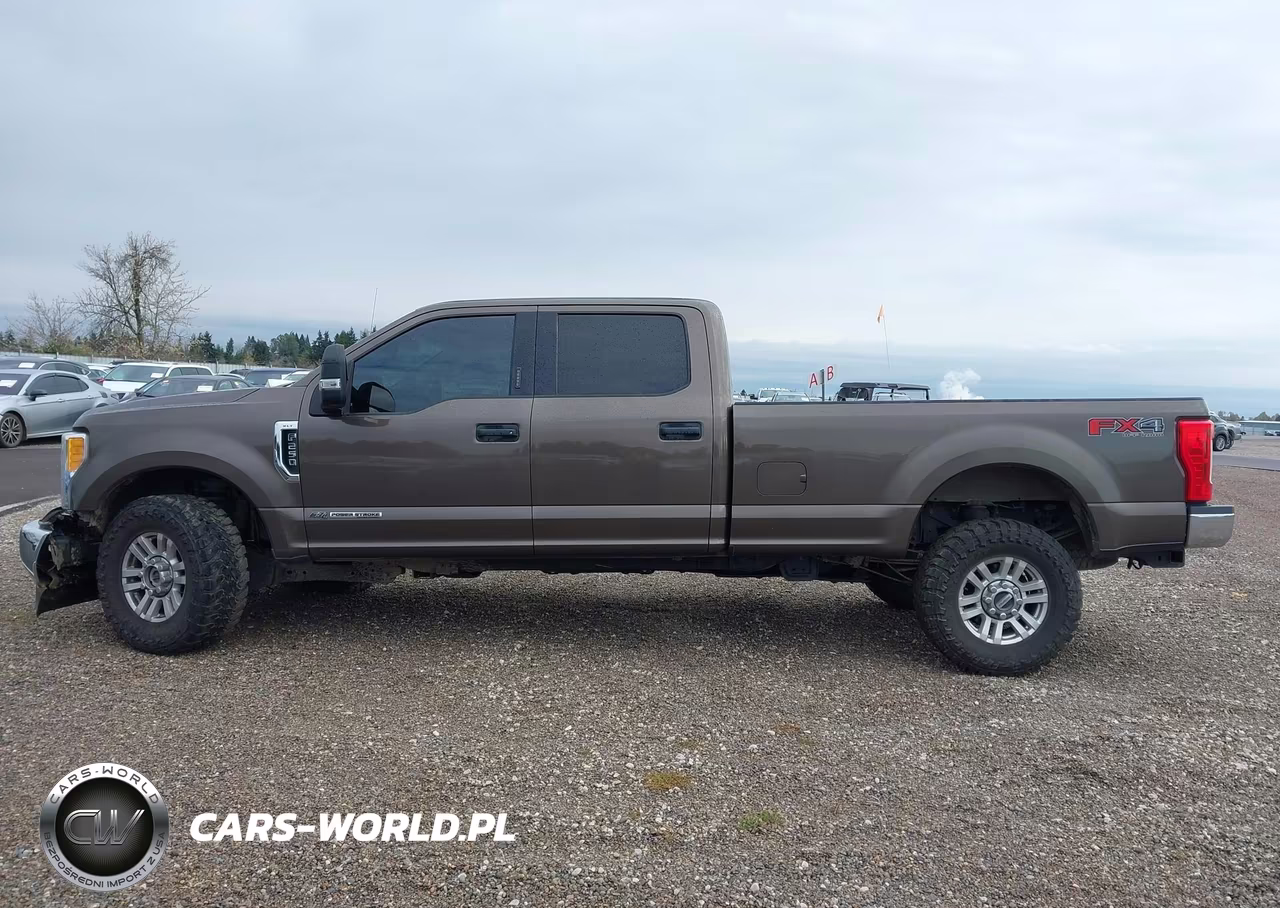 2017 Ford F-250 Xlt VIN:1FT7W2BT7HEF39987 - 15