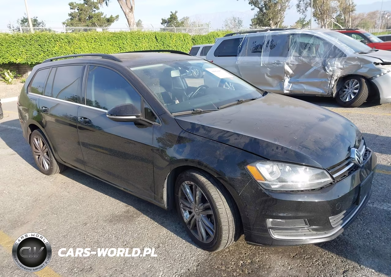 2015 Volkswagen Golf Sportwagen Tdi Se 4-Door