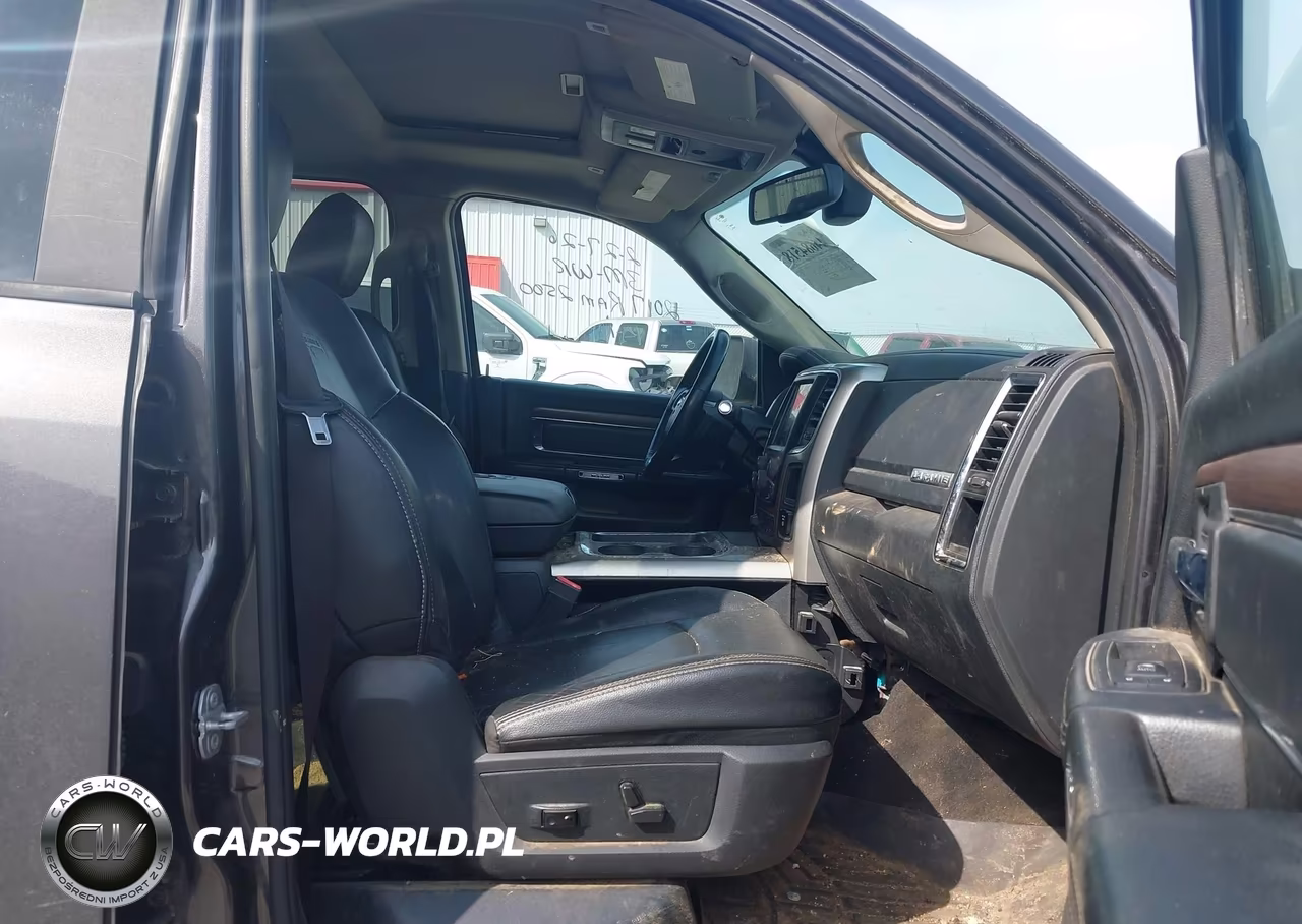 2017 Ram 2500 Laramie 4X4 6'4 Box VIN:3C6UR5FL3HG670968 - 5