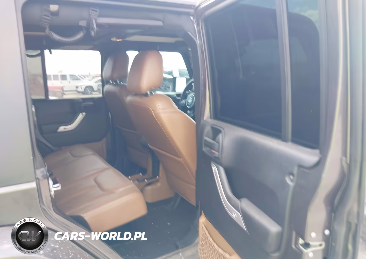 2016 Jeep Wrangler Unlimited Sahara VIN:1C4BJWEG3GL216139 - 8